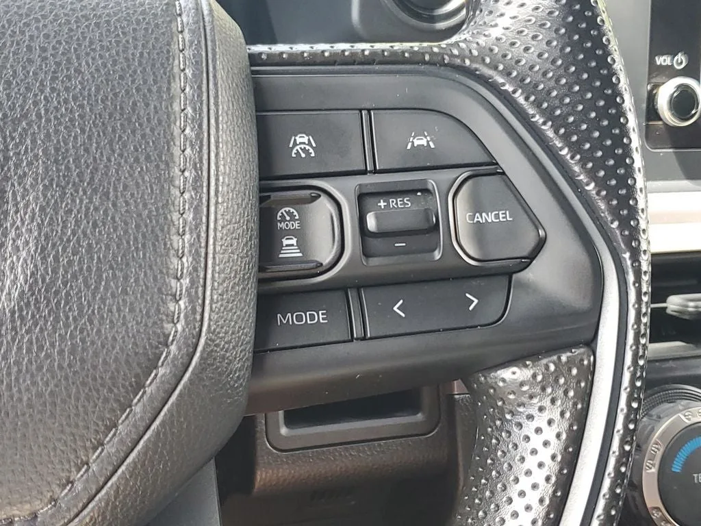 2025 Toyota Tacoma SR5 photo 24