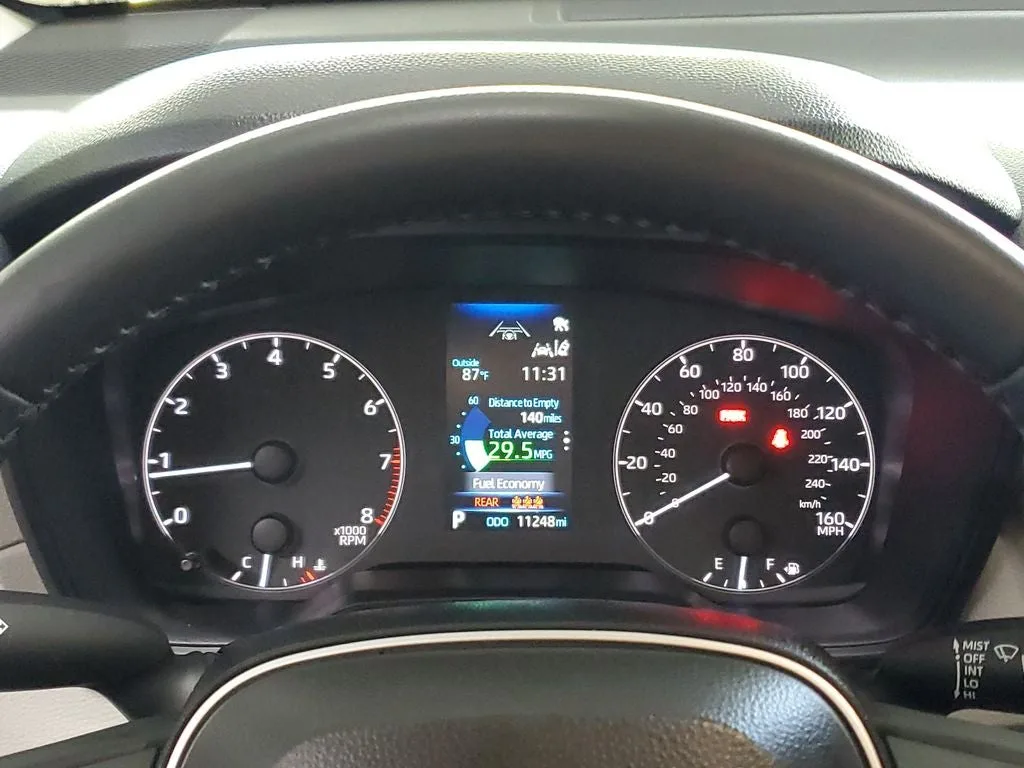 2024 Toyota Corolla Cross LE photo 25