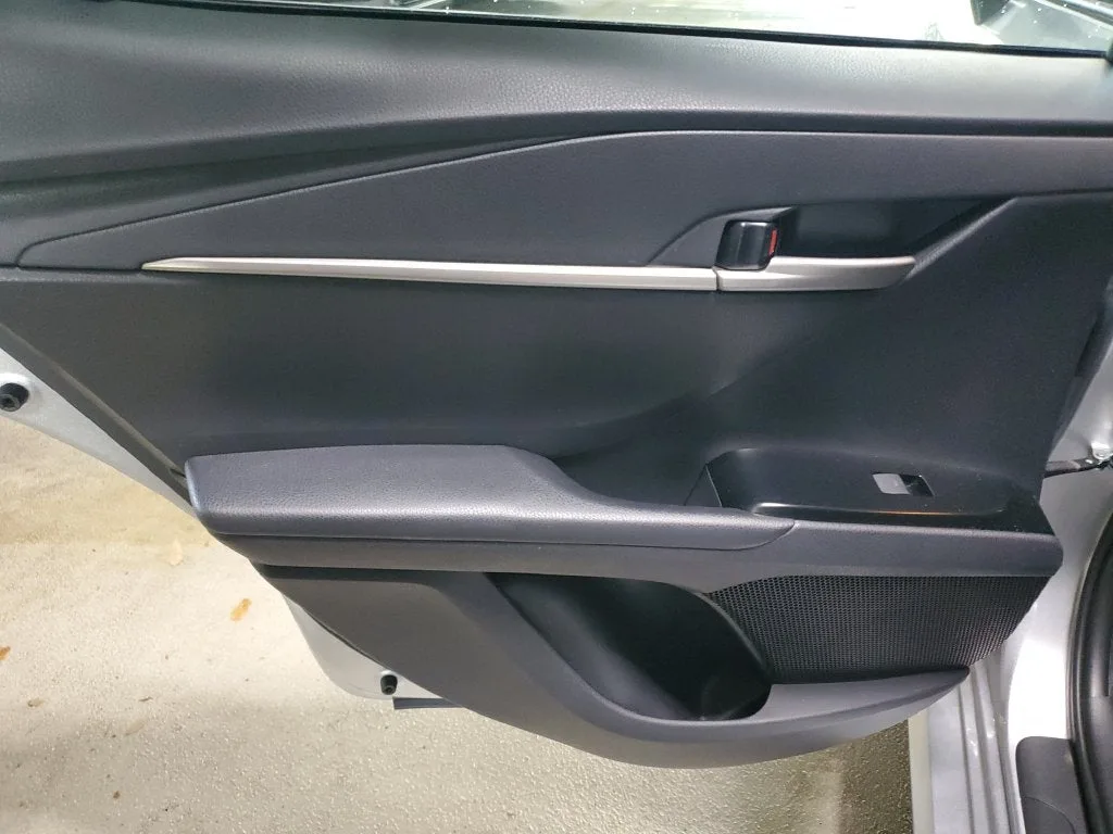 2026 Toyota Camry LE photo 11