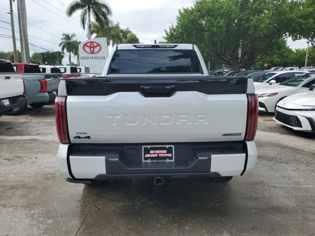 2025 Toyota Tundra Hybrid Platinum photo 5