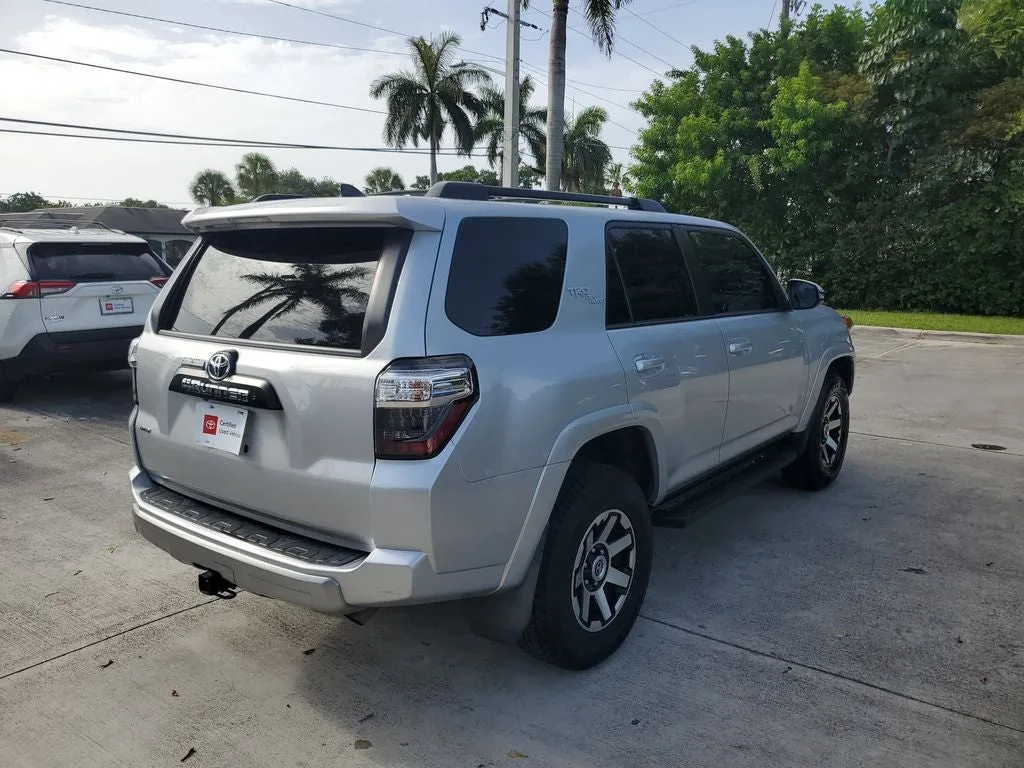 2021 Toyota 4Runner TRD Off-Road Premium photo 4