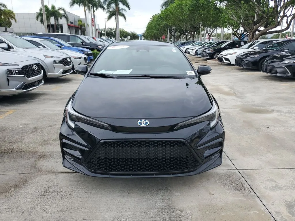 2024 Toyota Corolla Hybrid SE photo 2