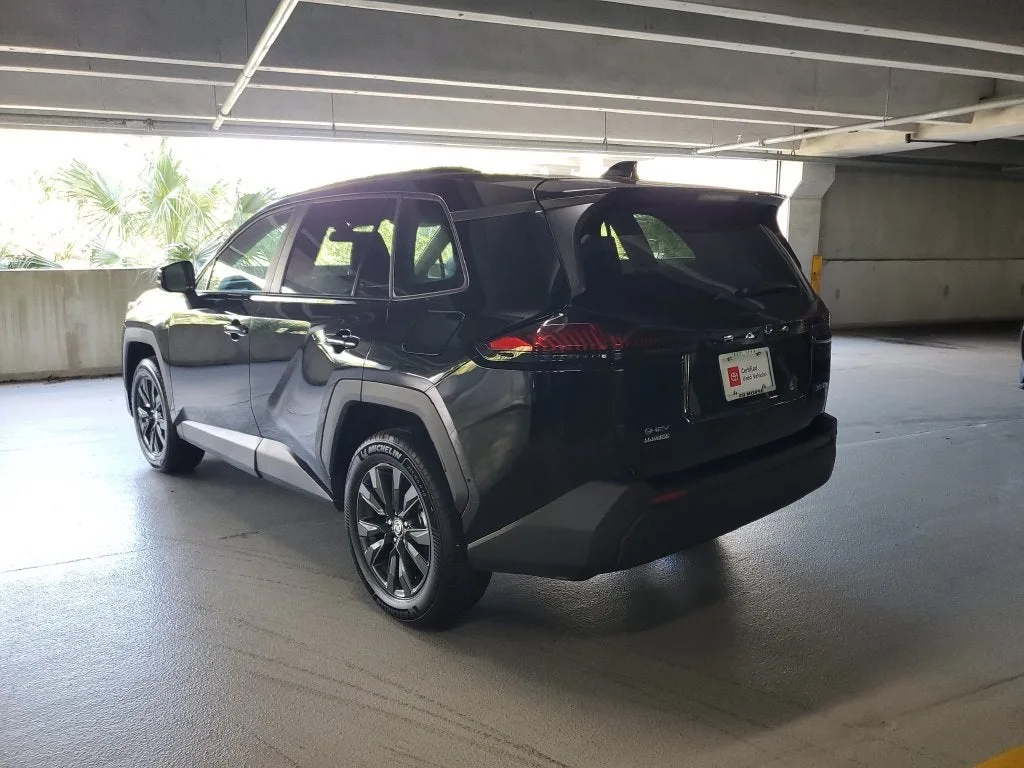 2026 Toyota RAV4 XLE Premium photo 5