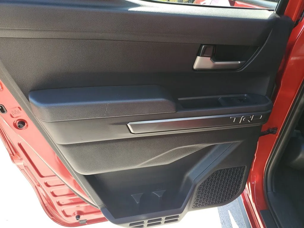 2024 Toyota Tacoma TRD Off-Road photo 11