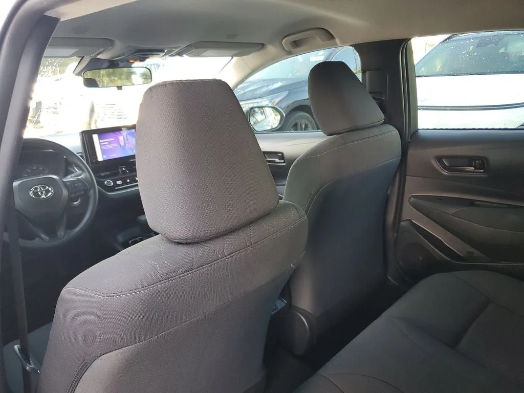 2025 Toyota Corolla LE photo 13