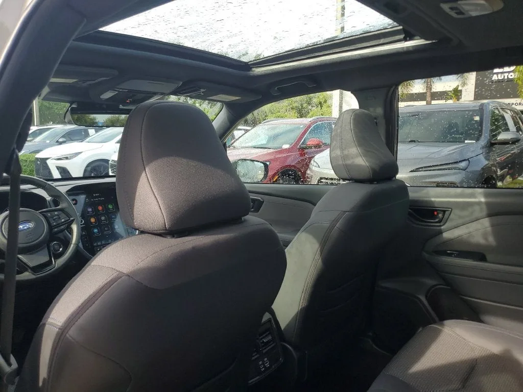 2025 Subaru Forester Premium photo 12