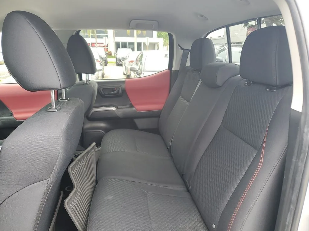 2023 Toyota Tacoma SR5 V6 photo 12