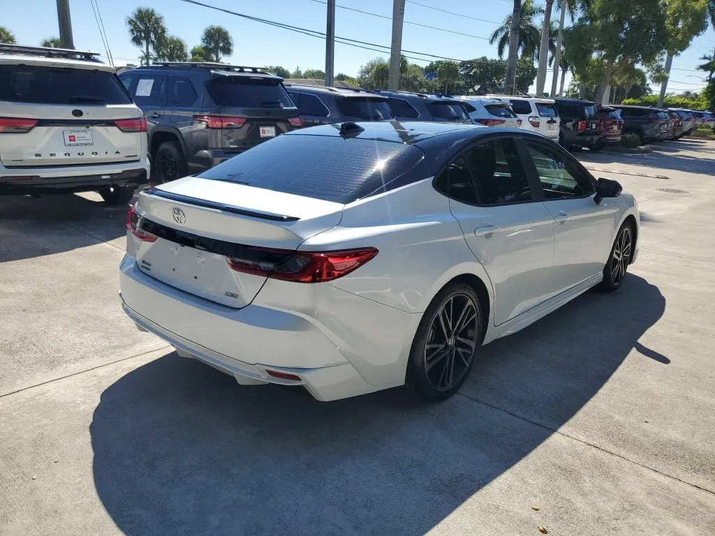 2025 Toyota Camry XSE photo 4