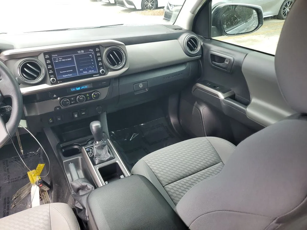2022 Toyota Tacoma SR5 V6 photo 16