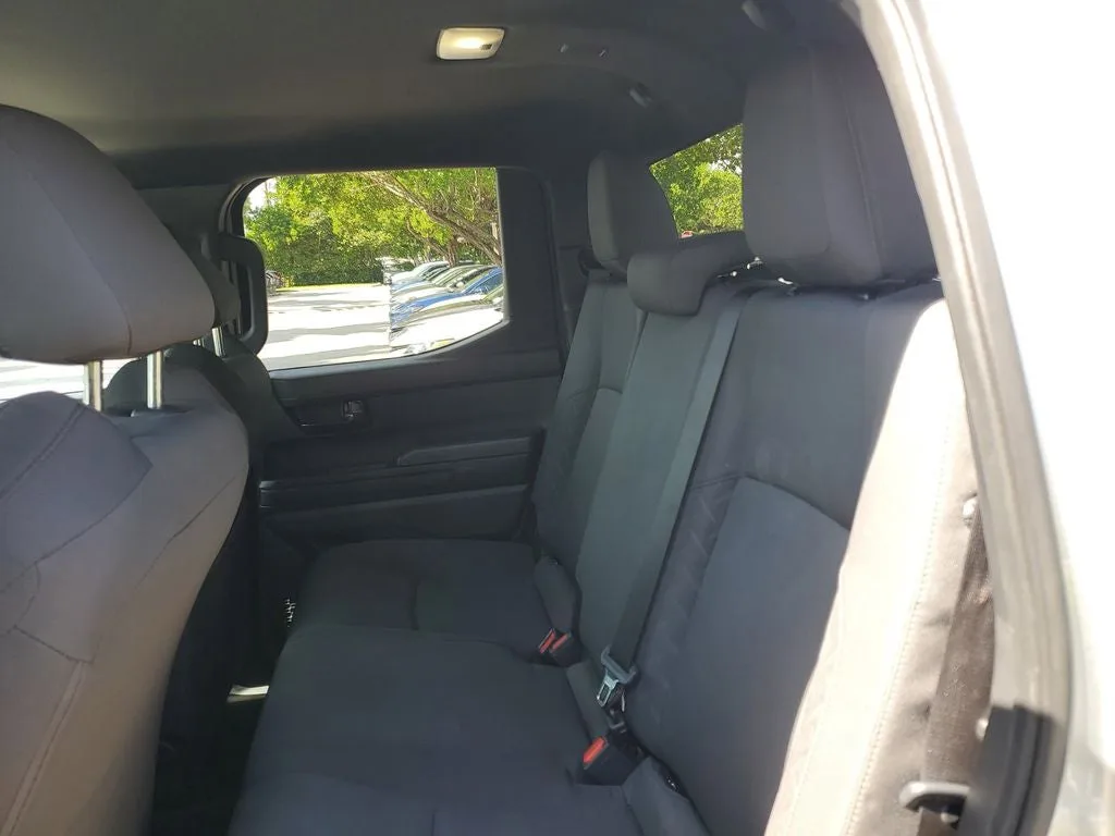 2025 Toyota Tacoma SR5 photo 11