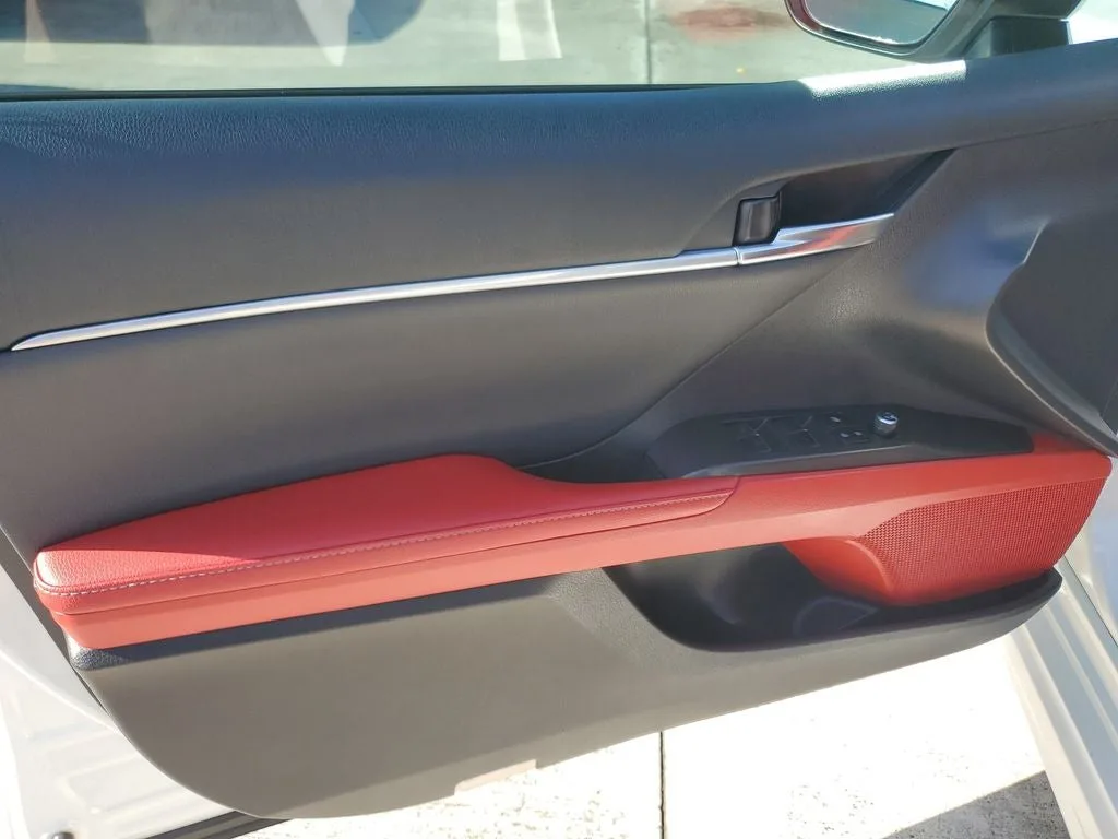 2023 Toyota Camry XSE photo 17