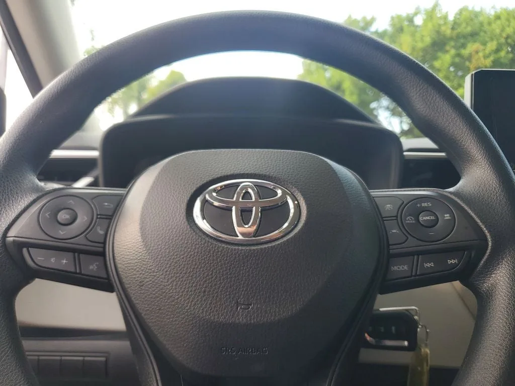 2024 Toyota Corolla LE photo 22