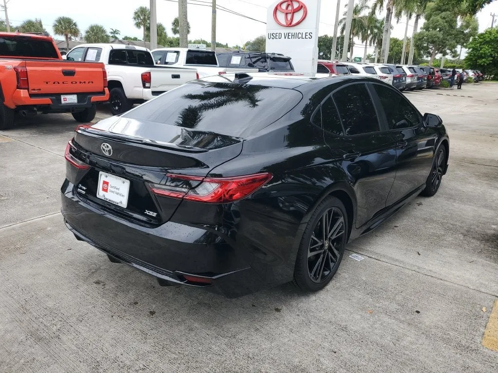 2025 Toyota Camry XSE photo 4