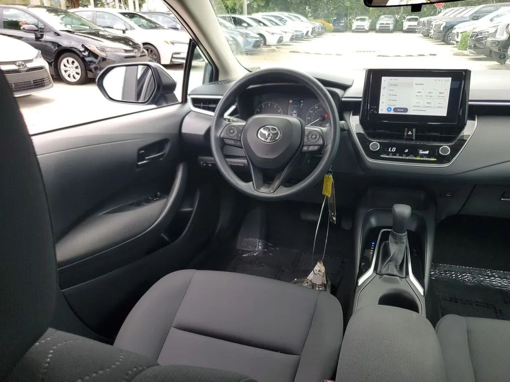 2024 Toyota Corolla LE photo 14