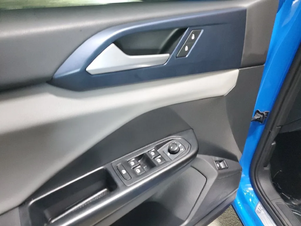 2022 Volkswagen Taos 1.5T SE photo 16