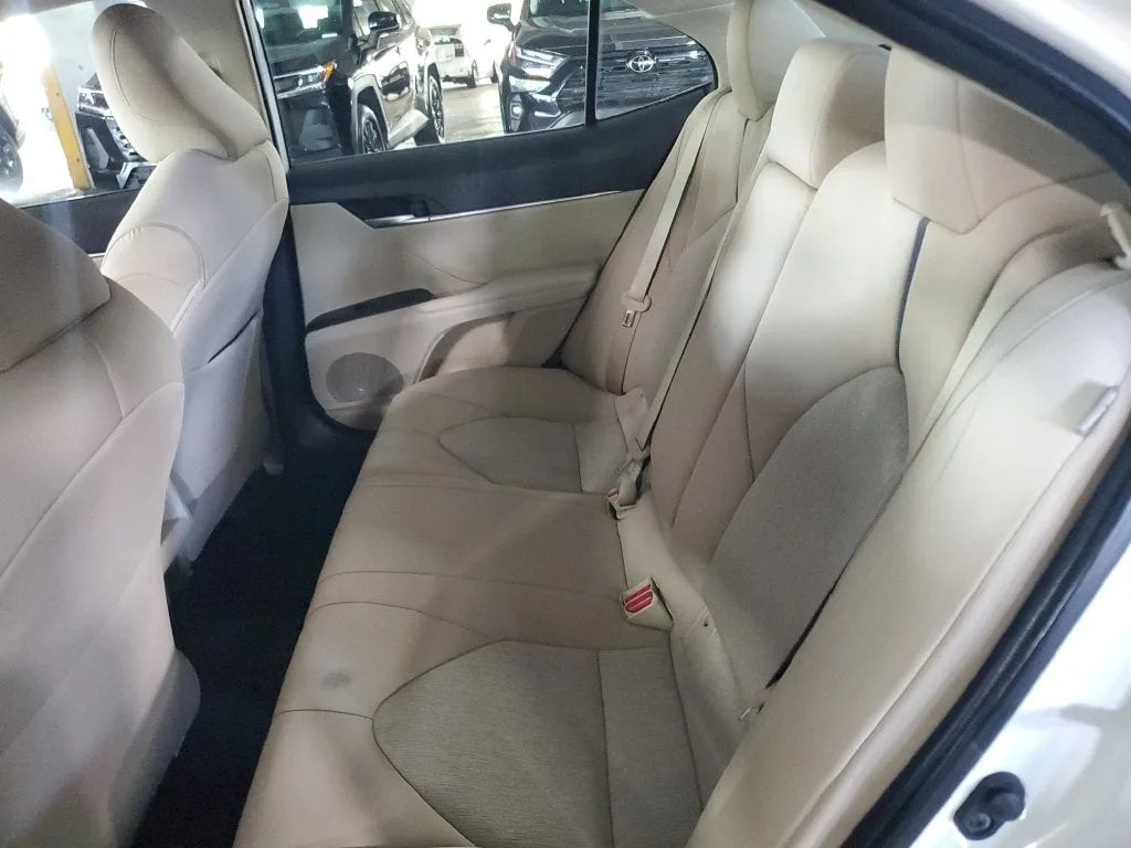 2021 Toyota Camry LE photo 12
