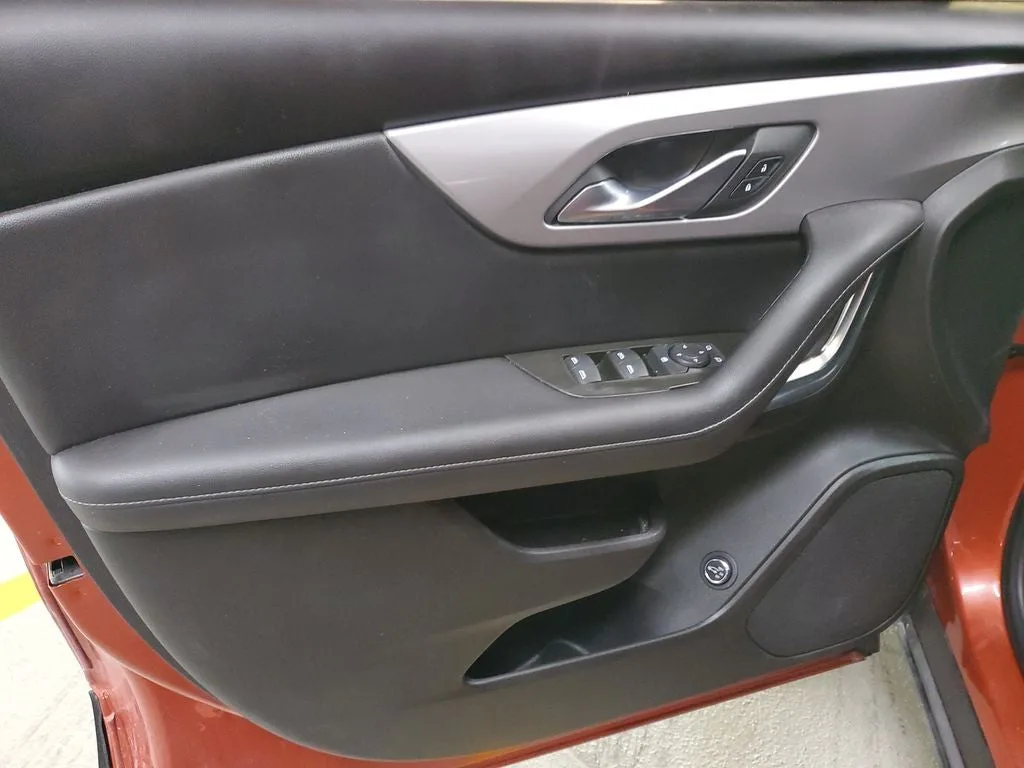 2022 Chevrolet Blazer LT photo 17