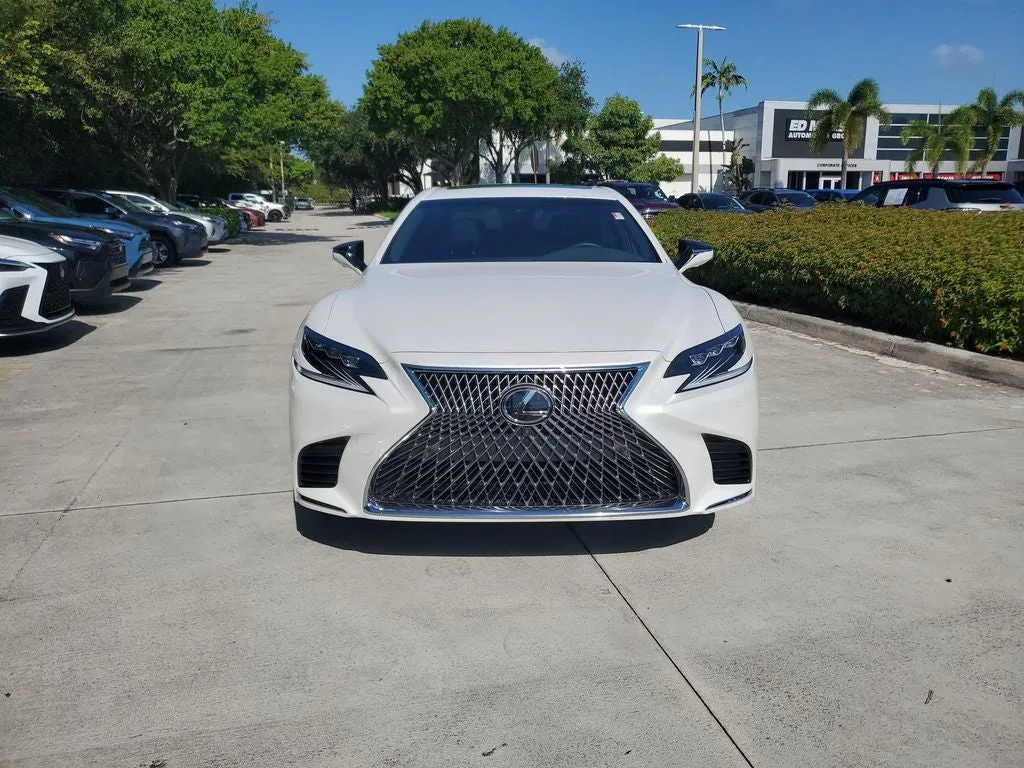 2018 Lexus LS 500 Base photo 2