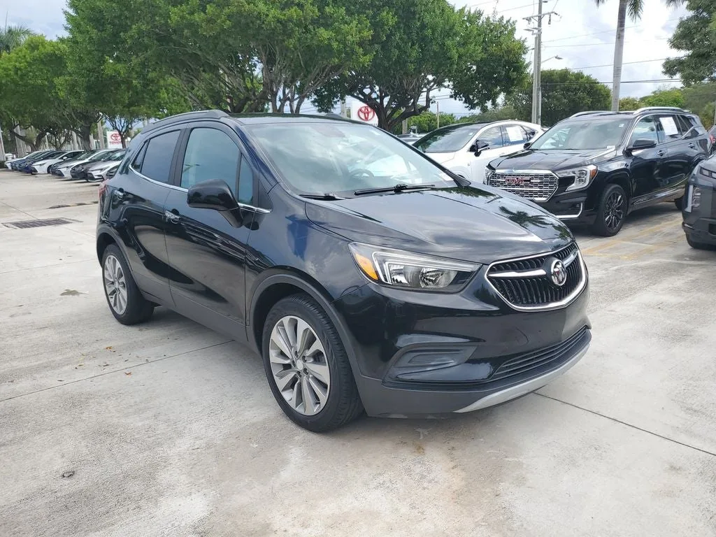 2020 Buick Encore Preferred photo 3