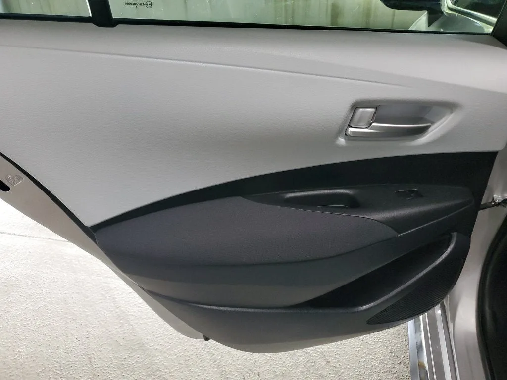 2026 Toyota Corolla SE photo 11
