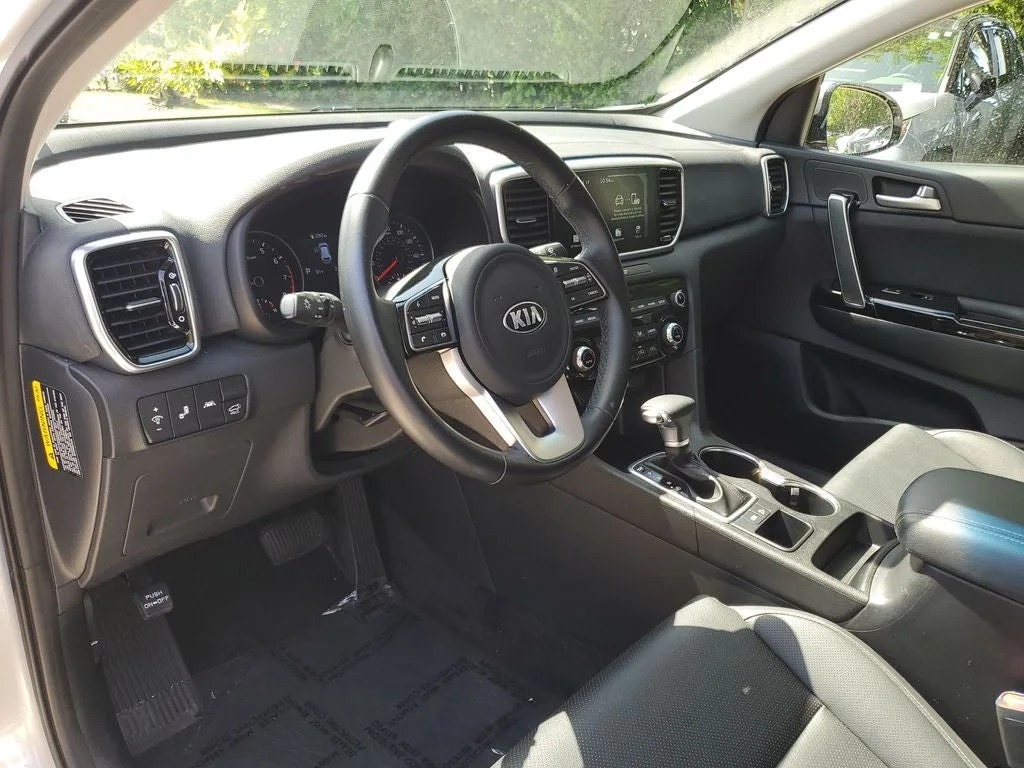 2021 Kia Sportage EX photo 22
