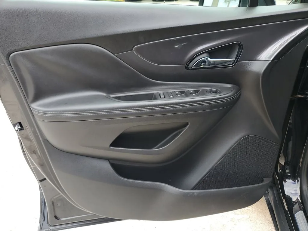 2020 Buick Encore Preferred photo 16