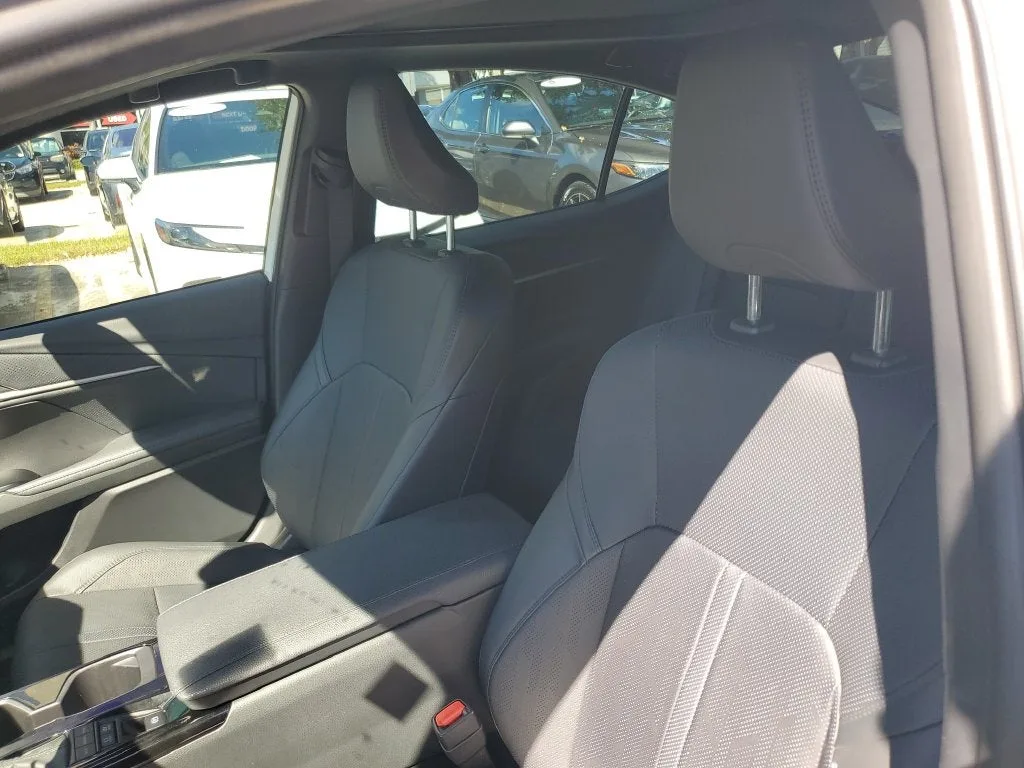 2025 Toyota Camry XSE photo 20