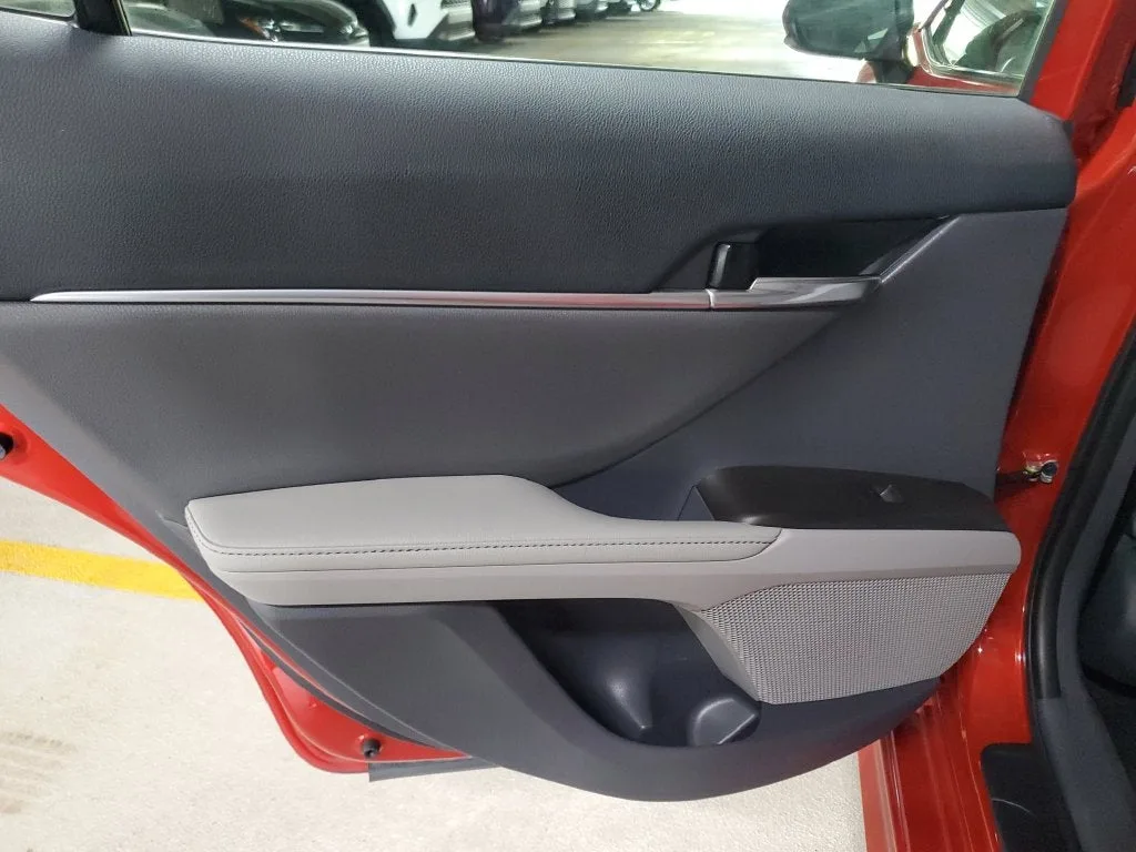 2021 Toyota Camry XSE photo 11