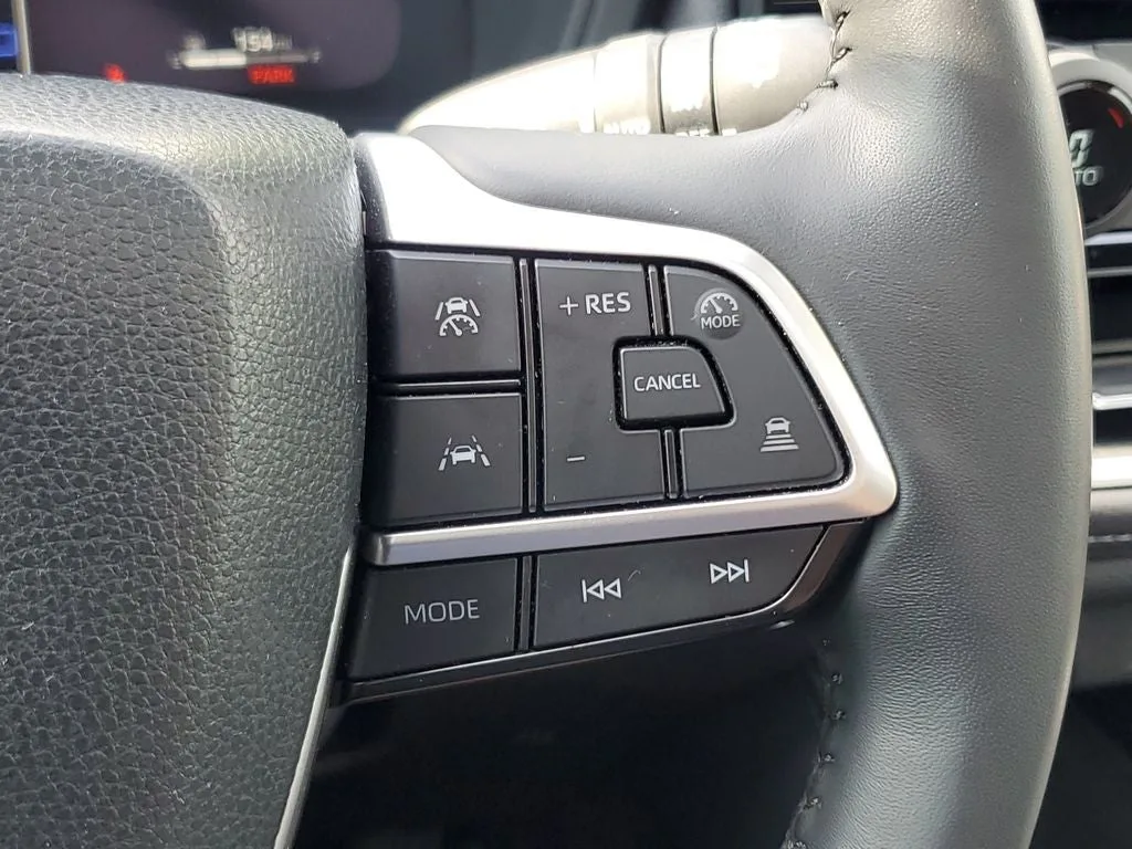 2025 Toyota Grand Highlander Limited photo 25