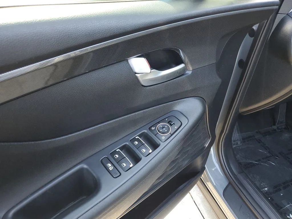 2023 Hyundai Santa Fe SEL photo 18