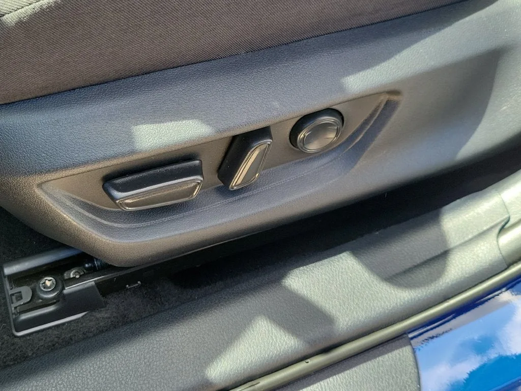 2025 Toyota Camry LE photo 20