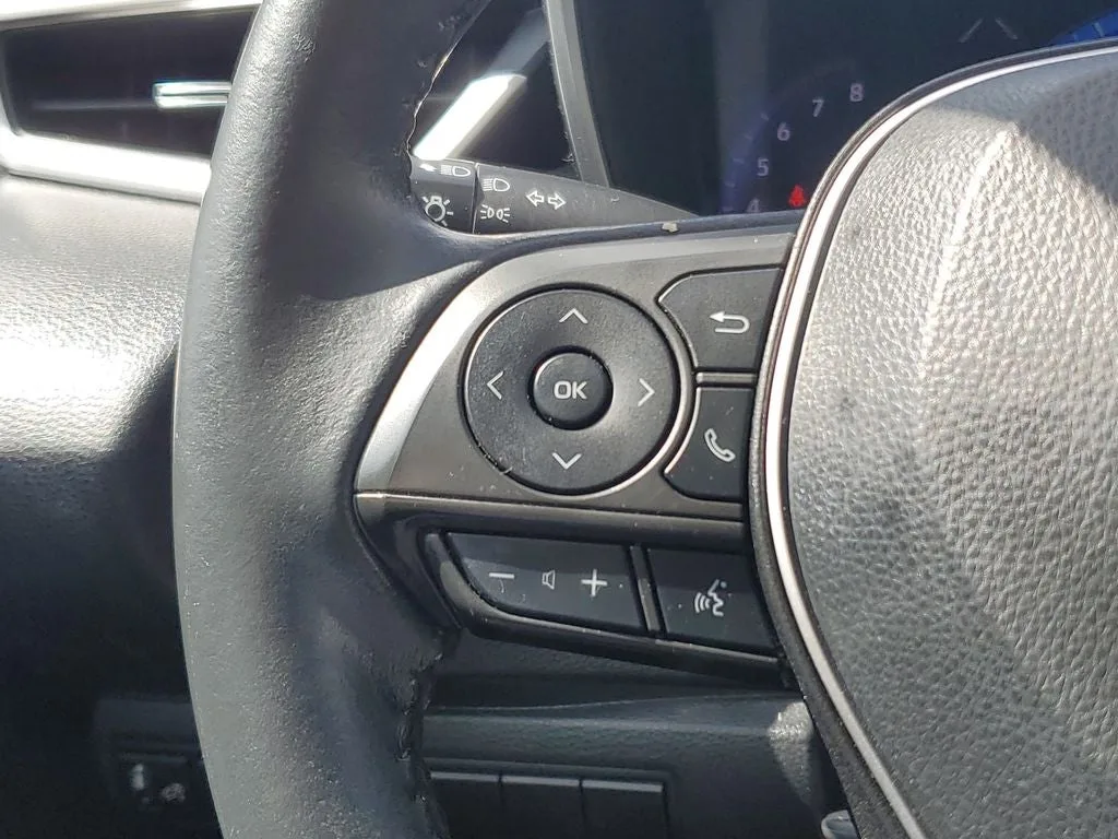 2022 Toyota Corolla XLE photo 24