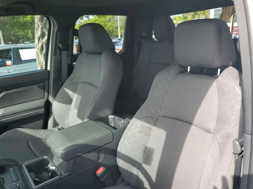2024 Toyota Tacoma SR5 photo 19