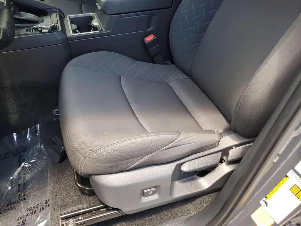 2025 Toyota Tacoma SR5 photo 20