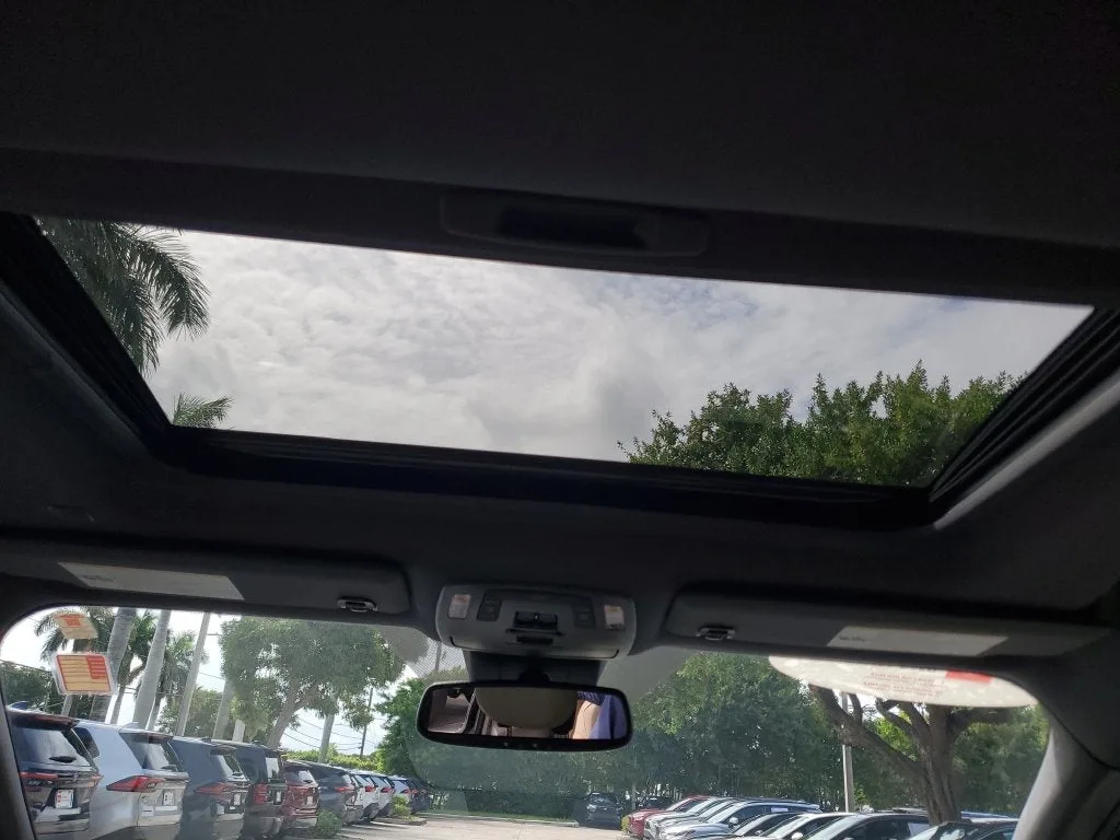 2024 Toyota Sienna XLE 8 Passenger photo 15