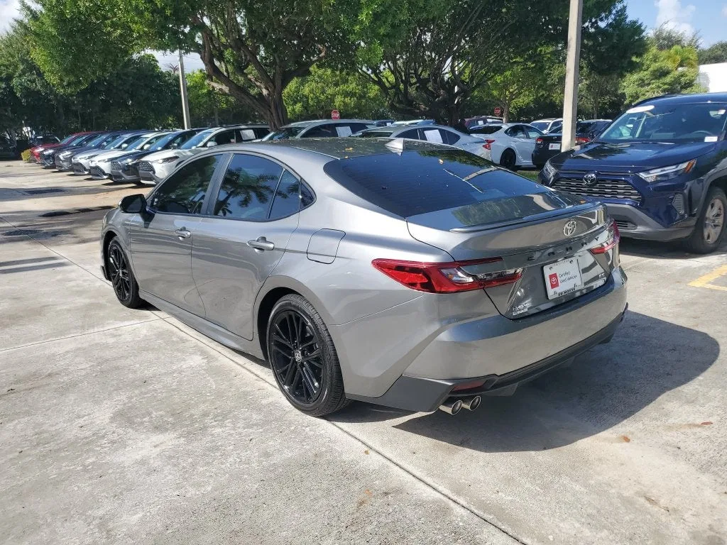 2026 Toyota Camry SE photo 6