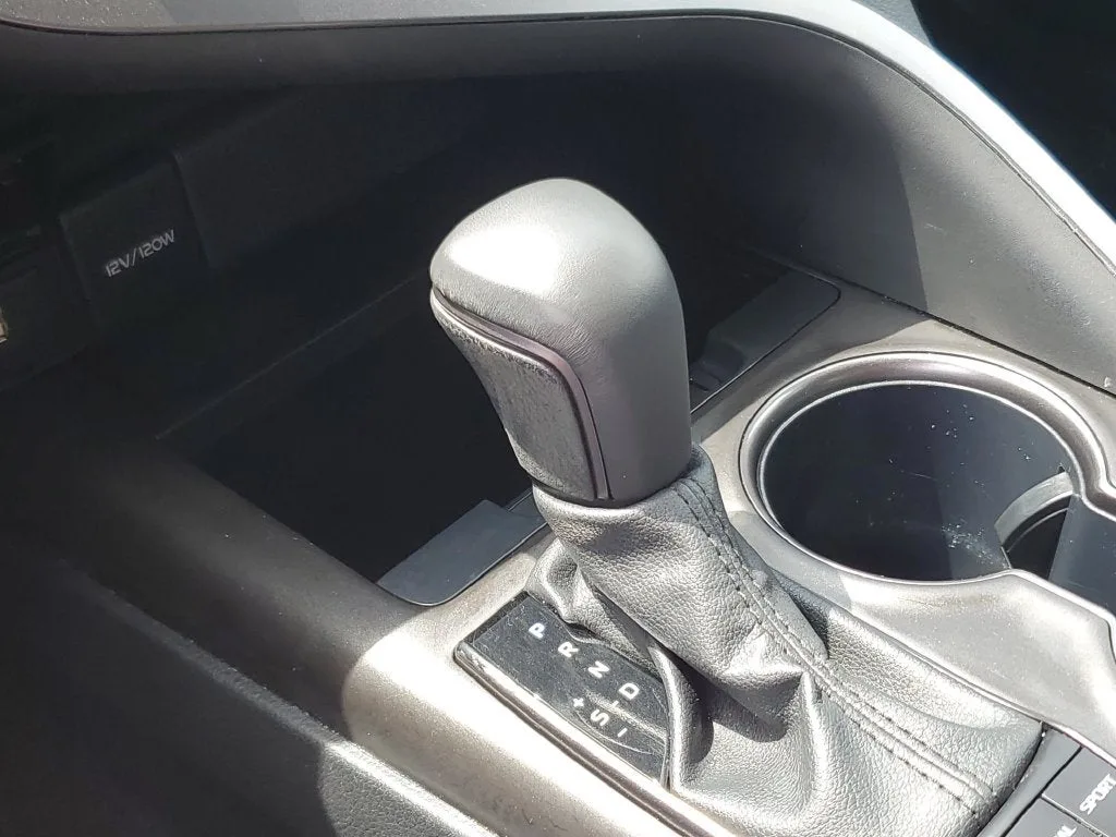 2024 Toyota Camry SE photo 28