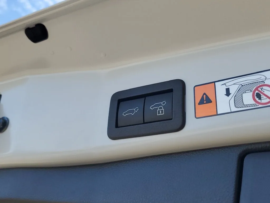 2026 Toyota RAV4 XSE photo 11