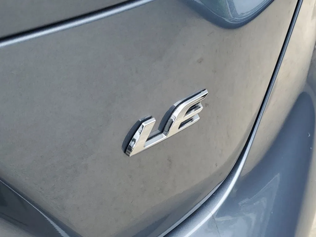 2024 Toyota Corolla LE photo 9