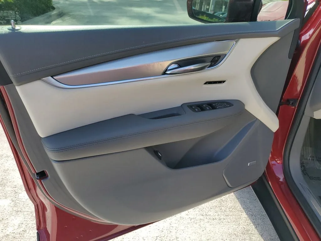 2020 Cadillac XT5 Premium Luxury photo 18
