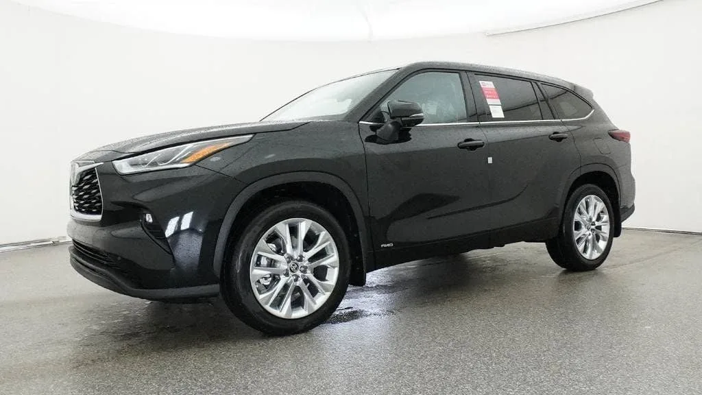 2026 Toyota Highlander Hybrid Limited photo 17