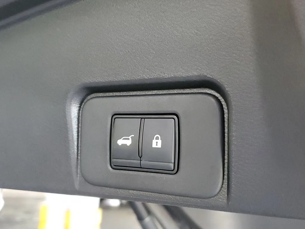 2025 Nissan Rogue Rock Creek photo 11