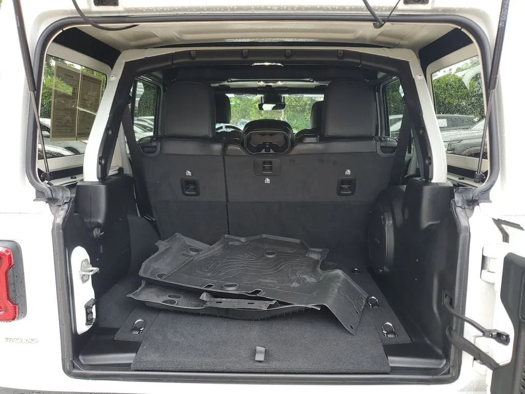 2023 Jeep Wrangler Rubicon 392 photo 11