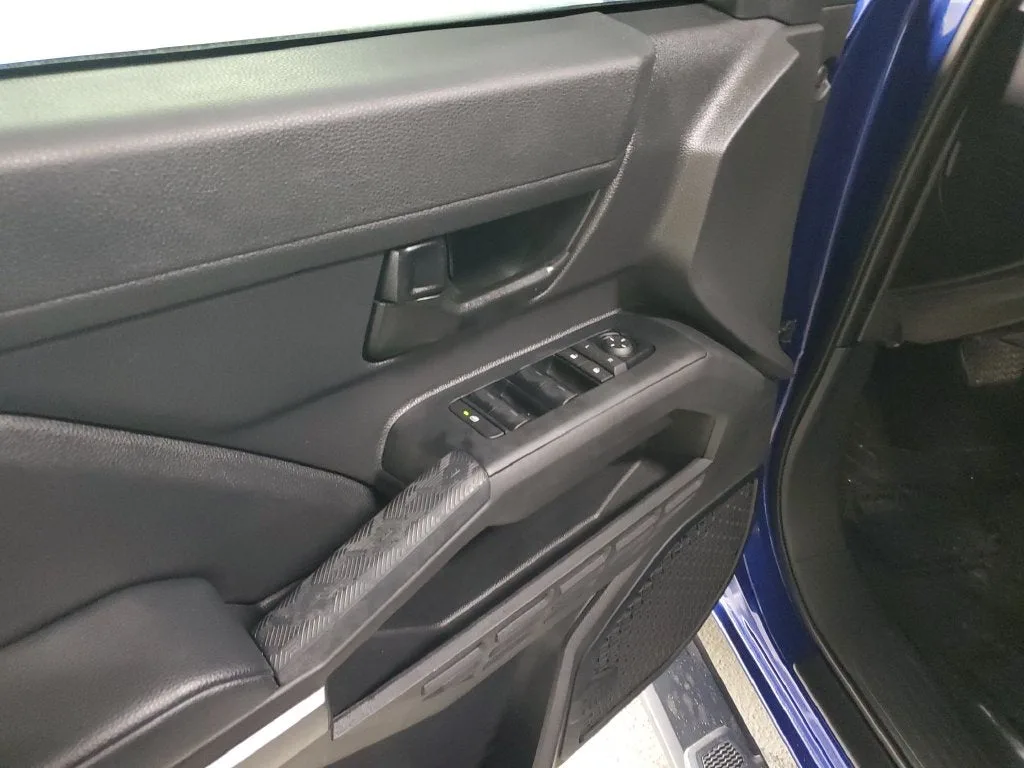 2024 Toyota Tacoma SR5 photo 18