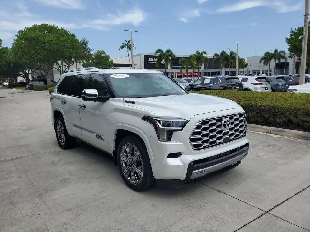 2025 Toyota Sequoia Capstone photo 3