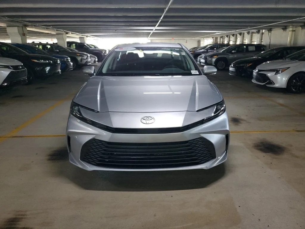2026 Toyota Camry LE photo 2
