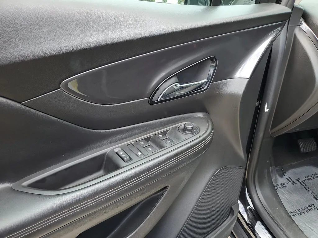 2020 Buick Encore Preferred photo 17