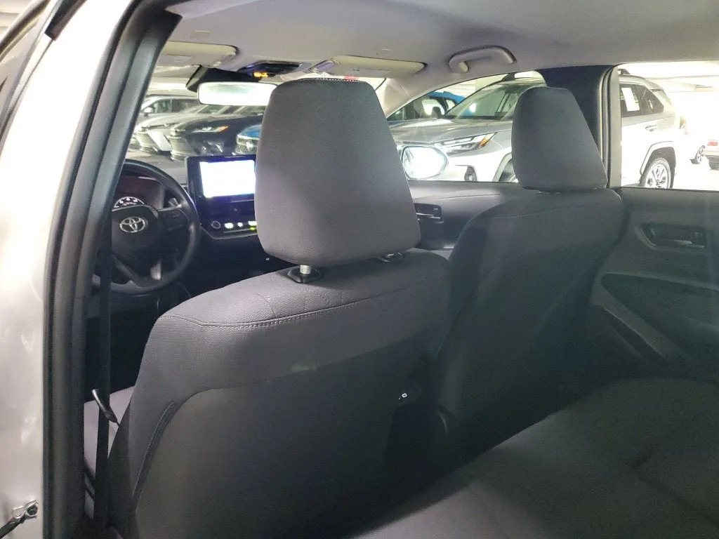 2025 Toyota Corolla LE photo 14