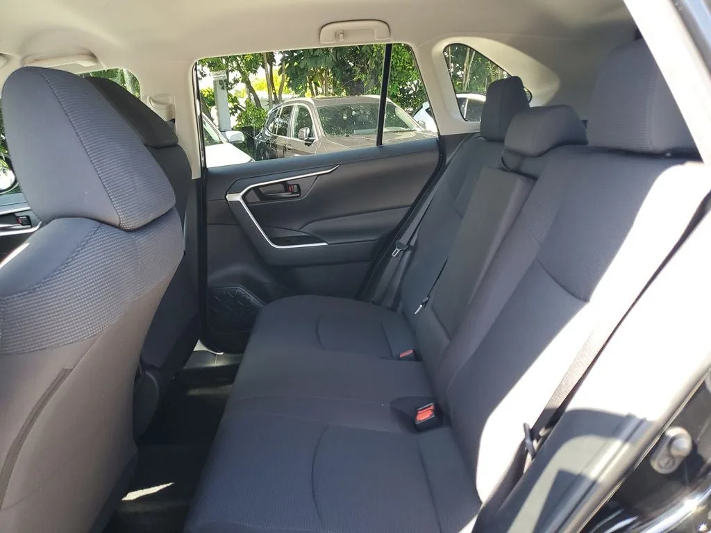2024 Toyota RAV4 LE photo 11