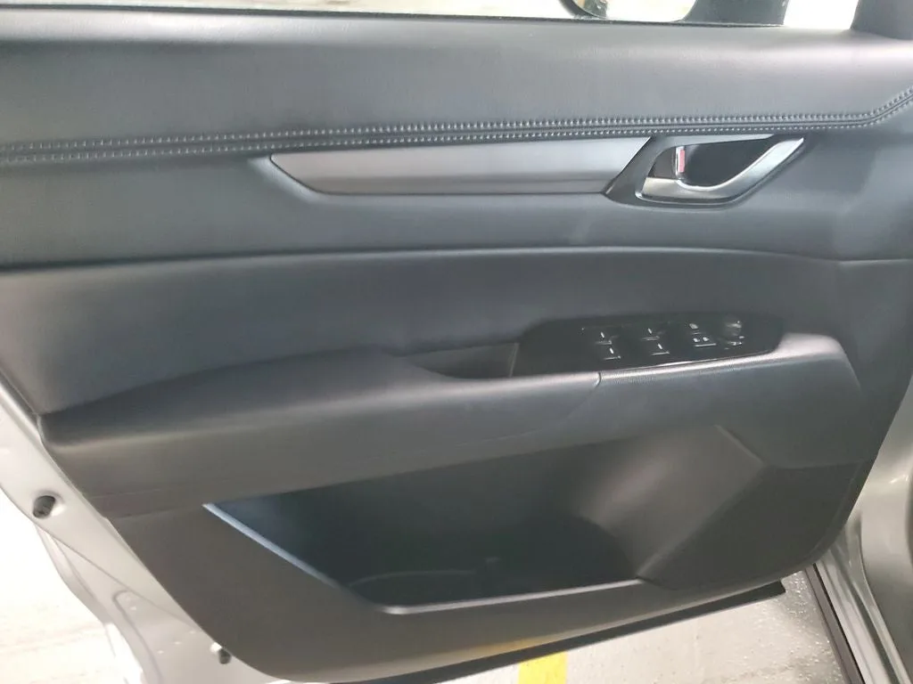 2023 Mazda CX-5 2.5 S Select Package photo 17